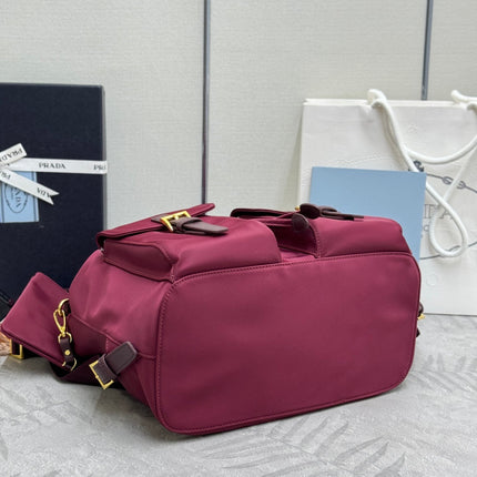 PRADA 25S RE-EDITION 1978 SMALL BACKPACK 32 IN BURGUNDY RE-NYLON