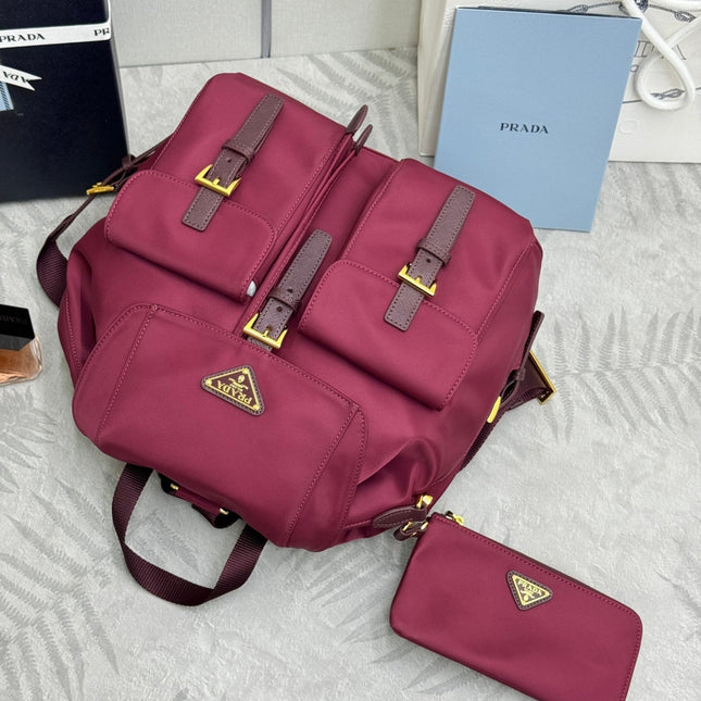 PRADA 25S RE-EDITION 1978 SMALL BACKPACK 32 IN BURGUNDY RE-NYLON