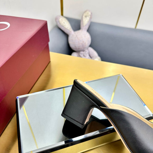 GG HIGH HEELS 65 IN BLACK CALFSKIN WITH GOLD HARDWARE