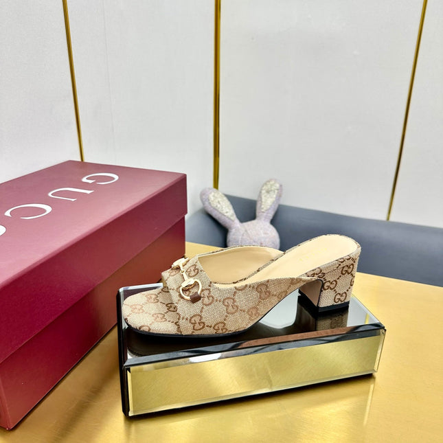 GG HIGH HEELS 65 IN BEIGE FABRIC WITH GOLD HARDWARE