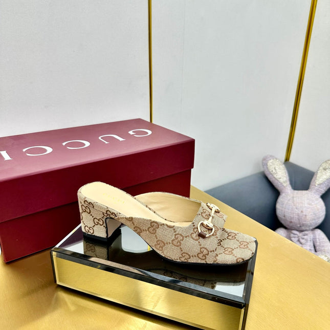 GG HIGH HEELS 65 IN BEIGE FABRIC WITH GOLD HARDWARE