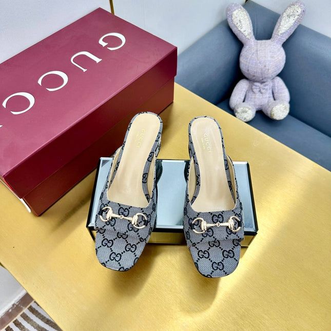 GG HIGH HEELS 65 IN GREY FABRIC WITH GOLD HARDWARE