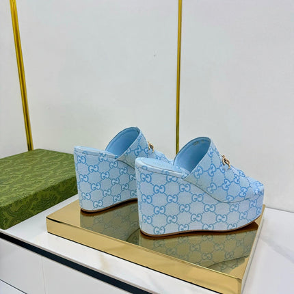 GG WEDGE SLIDES 110 IN SKY BLUE FABRIC WITH GOLD HARDWARE