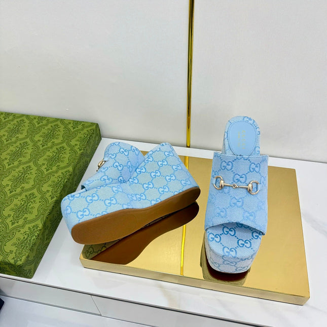 GG WEDGE SLIDES 110 IN SKY BLUE FABRIC WITH GOLD HARDWARE