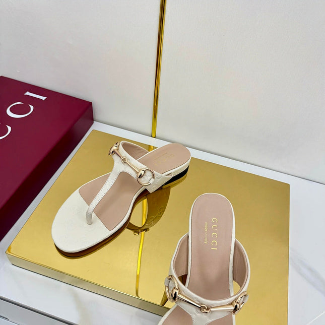 GG THONG SANDALS 25S IN WHITE LAMBSKIN WITH GOLD HARDWARE