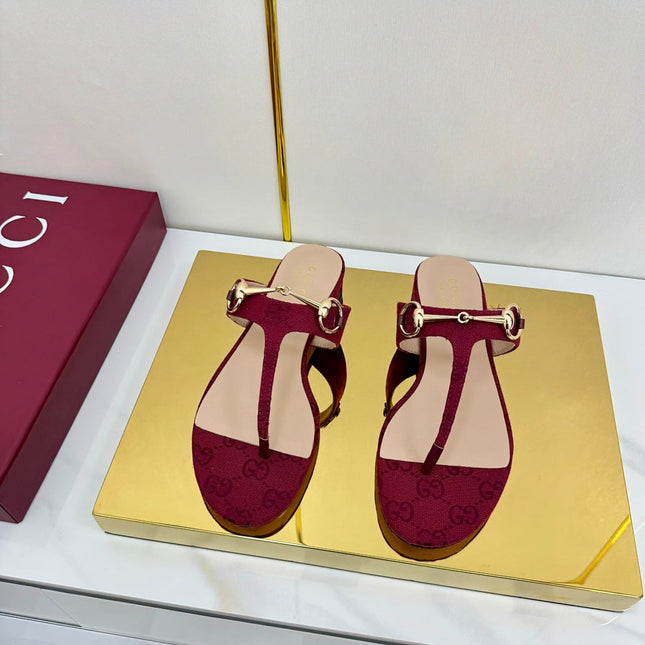 GG THONG SANDALS 25S IN RED LAMBSKIN MIX CANVAS WITH GOLD HARDWARE