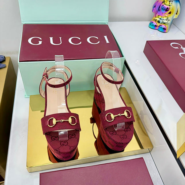 GG WEDGE HEELS IN RED FABRIC AND CALFSKIN WITH GOLD HARDWARE STYLE 2