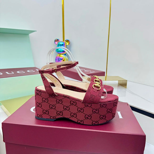 GG WEDGE HEELS IN RED FABRIC AND CALFSKIN WITH GOLD HARDWARE STYLE 2