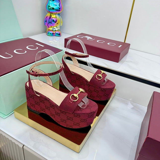 GG WEDGE HEELS IN RED FABRIC AND CALFSKIN WITH GOLD HARDWARE STYLE 2