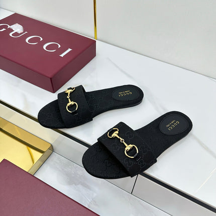 GG SLIDES IN BLACK WITH GOLD HARDWARE