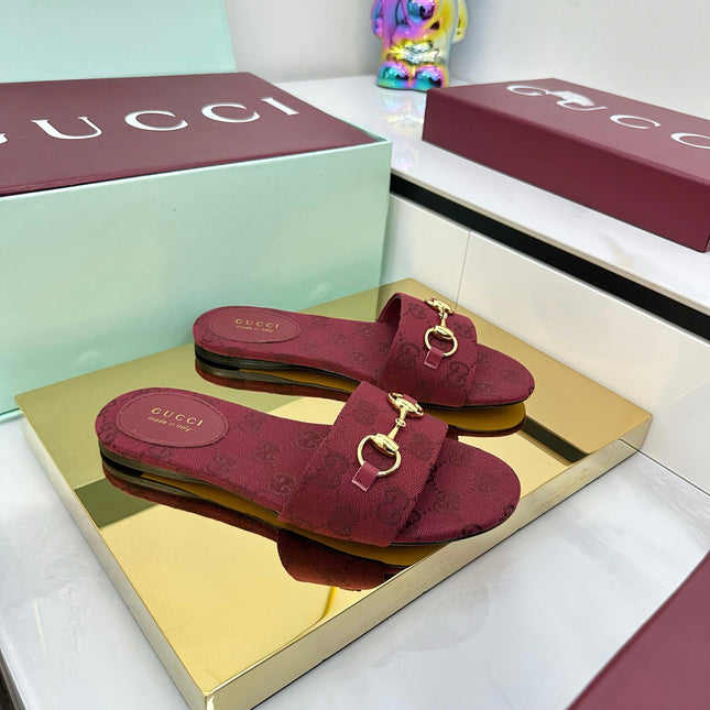 GG SLIDES IN RED WITH GOLD HARDWARE