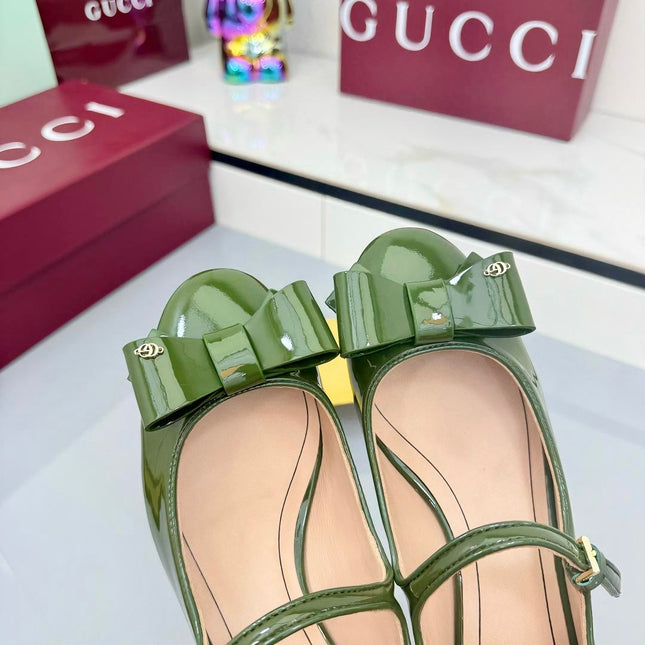 GG MARY JANE 25S IN MOSS GREEN LAMBSKIN WITH BOW