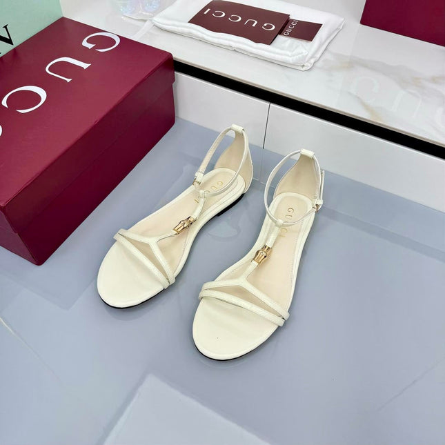 GG THONG SANDALS 25S IN WHITE LAMBSKIN WITH GOLD HARDWARE