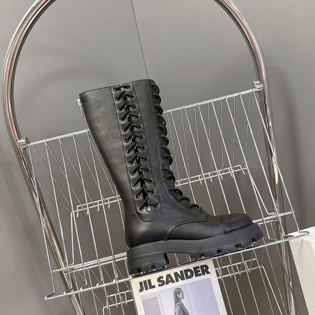 DIOR 25S D-ROAD BOOT IN BLACK GRAINED CALFSKIN