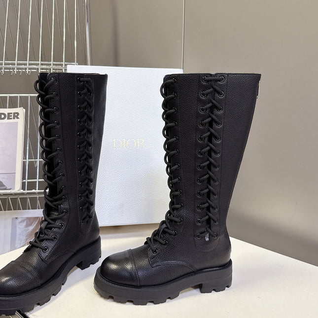 DIOR 25S D-ROAD BOOT IN BLACK GRAINED CALFSKIN