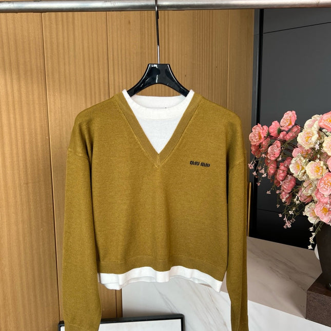 MIUMIU KNIT SWEATER STYLE 174