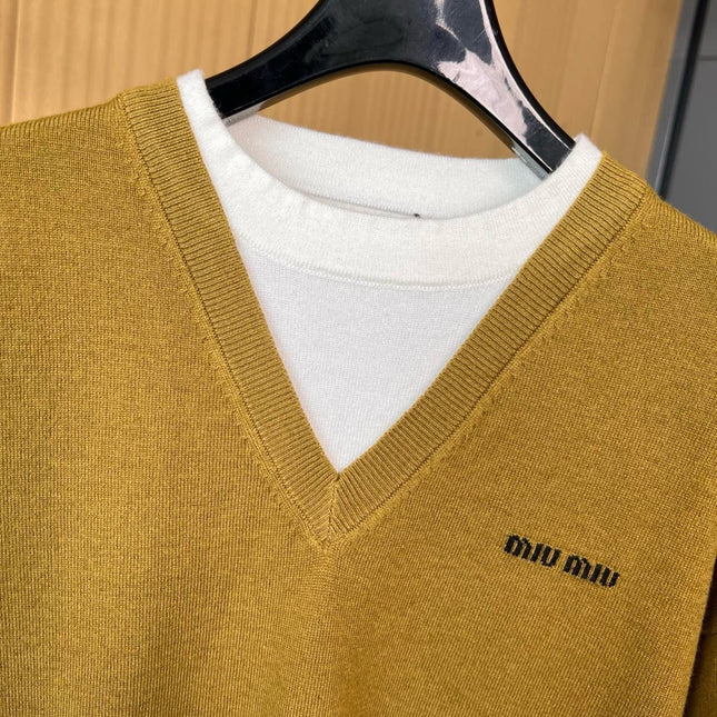 MIUMIU KNIT SWEATER STYLE 174