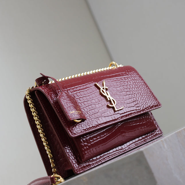 YSL 25S SUNSET MEDIUM 22 IN CRIMSON RED CROCODILE-EMBOSSED CALFSKIN GOLD HARDWRE