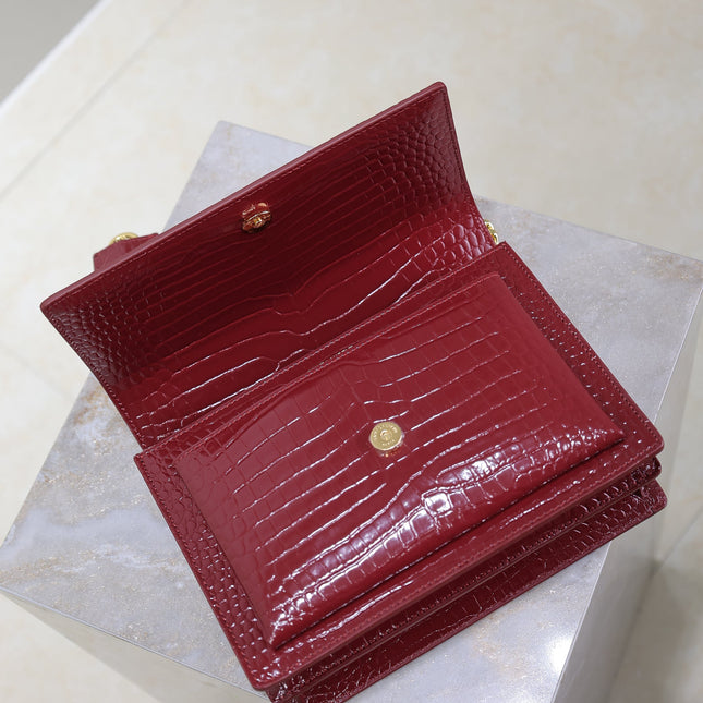 YSL 25S SUNSET MEDIUM 22 IN CRIMSON RED CROCODILE-EMBOSSED CALFSKIN GOLD HARDWRE
