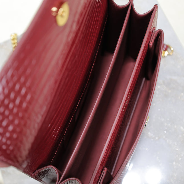 YSL 25S SUNSET MEDIUM 22 IN CRIMSON RED CROCODILE-EMBOSSED CALFSKIN GOLD HARDWRE
