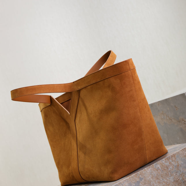 YSL 25S Y MAXI TOTE 50 IN CARAMEL SUEDE GOLD HARDWRE