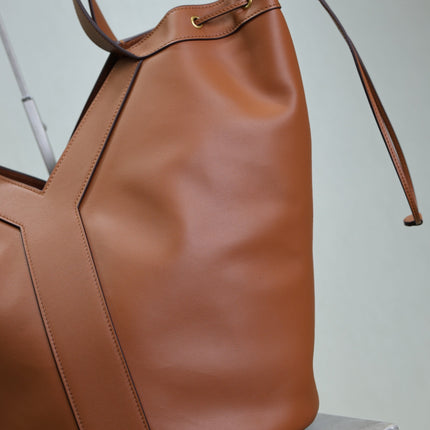YSL 25S Y LARGE HOBO 50 IN CARAMEL CALFSKIN GOLD HARDWRE