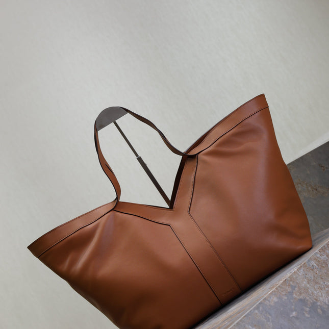YSL 25S Y TOTE 50 IN CARAMEL CALFSKIN GOLD HARDWRE