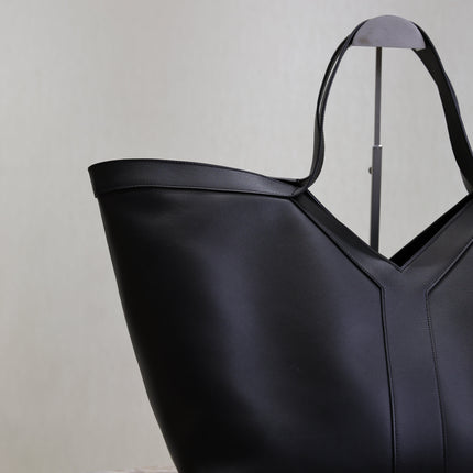 YSL 25S Y TOTE 50 IN BLACK CALFSKIN GOLD HARDWRE