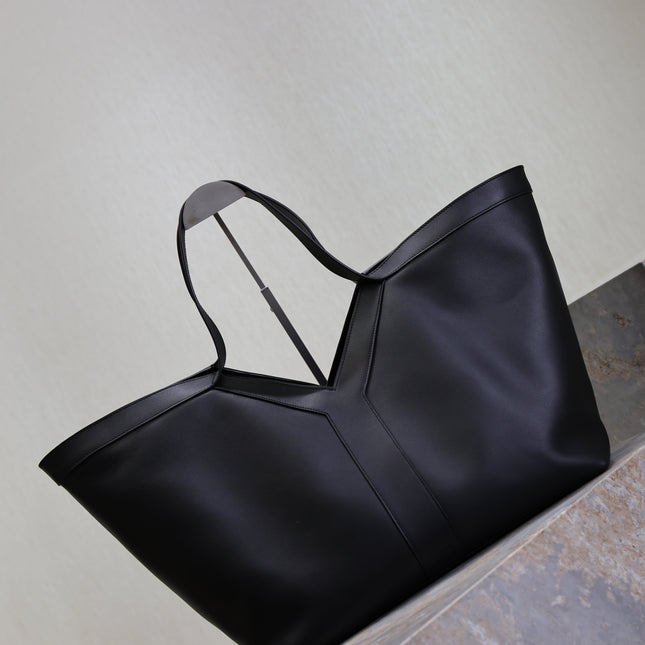 YSL 25S Y TOTE 50 IN BLACK CALFSKIN GOLD HARDWRE