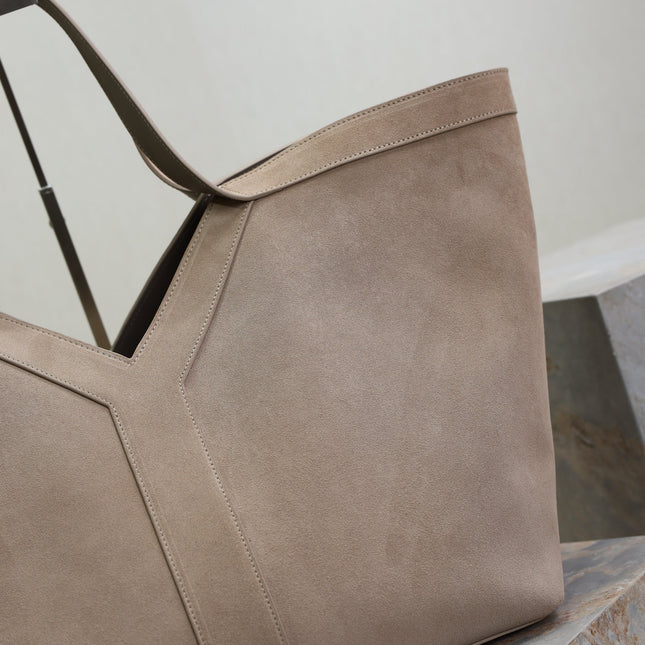 YSL 25S Y MAXI TOTE 50 IN DRY GRAIN SUEDE GOLD HARDWRE