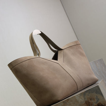 YSL 25S Y MAXI TOTE 50 IN DRY GRAIN SUEDE GOLD HARDWRE
