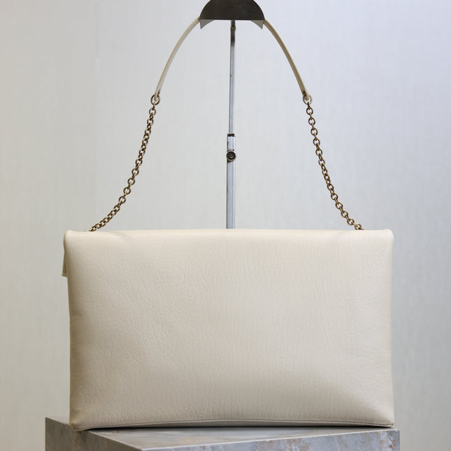 YSL 25S CASSANDRE ENVELOPE MESSENGER 35 IN BLANC VINTAGE LAMBSKIN GOLD HARDWRE