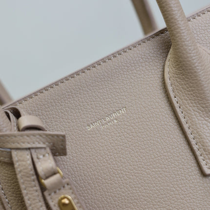 YSL 25S SAC DE JOUR GM 32 IN DARK BEIGE SUPPLE GRAINED CALFSKIN