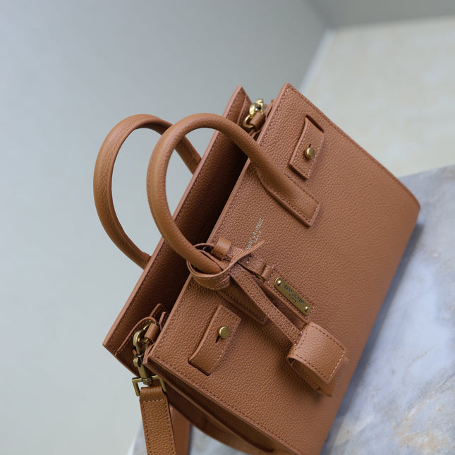 YSL 25S SAC DE JOUR MM 26 IN CHESTNUT BROWN SUPPLE GRAINED CALFSKIN
