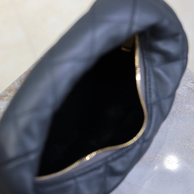 YSL 25S ICARINO 17 IN BLACK QUILTED CALFSKIN GOLD HARDWRE