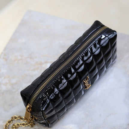 YSL 25S CASSANDRE MATELASSÉ CARRÉ POUCH ON CHAIN 18 IN BLACK SHINY CALFSKIN