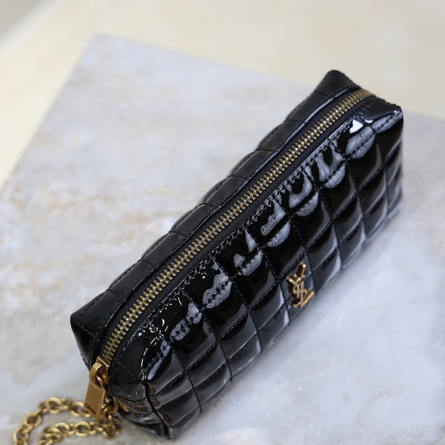 YSL 25S CASSANDRE MATELASSÉ CARRÉ POUCH ON CHAIN 18 IN BLACK SHINY CALFSKIN