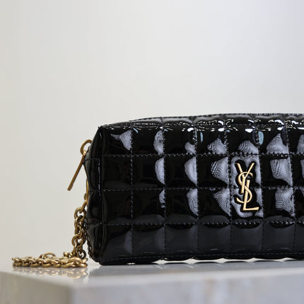 YSL 25S CASSANDRE MATELASSÉ CARRÉ POUCH ON CHAIN 18 IN BLACK SHINY CALFSKIN