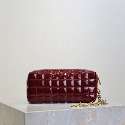 YSL 25S CASSANDRE MATELASSÉ CARRÉ POUCH ON CHAIN 18 IN DARK RED WINE SHINY CALFSKIN