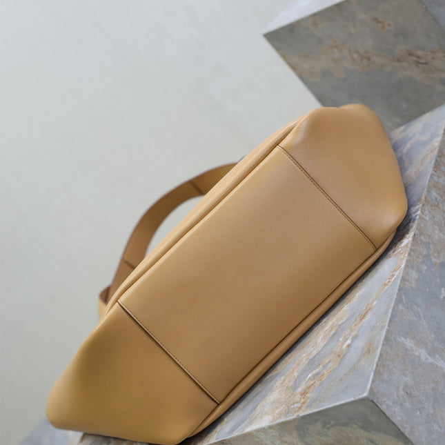 YSL 25S LE 5 À 7 BEA 50 IN DARK CARAMEL CALFSKIN GOLD HARDWRE