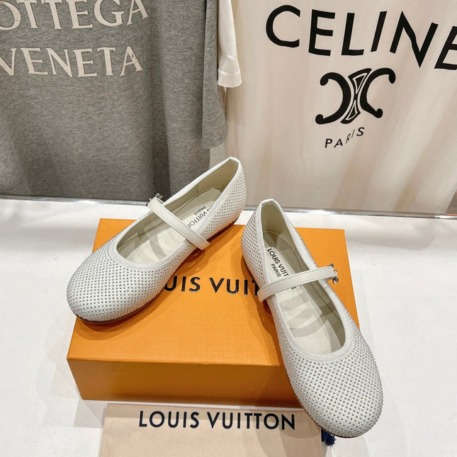 ROMY FLAT BALLERINA IN WHITE LAMBSKIN EMBELLISHED SILVER-TONED STUDS