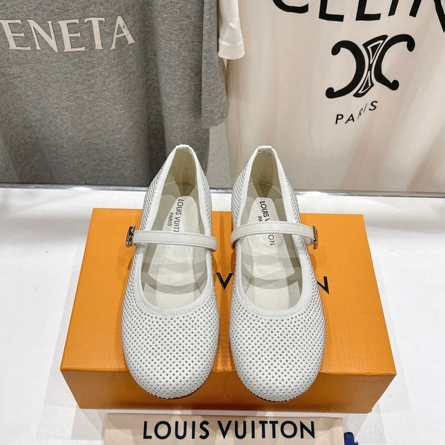 ROMY FLAT BALLERINA IN WHITE LAMBSKIN EMBELLISHED SILVER-TONED STUDS