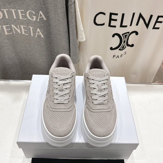 BLOCK SNEAKERS WITH EMBROIDERED TRIOMPHE IN MALIBU BEIGE SUEDE