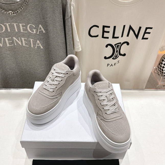 BLOCK SNEAKERS WITH EMBROIDERED TRIOMPHE IN MALIBU BEIGE SUEDE