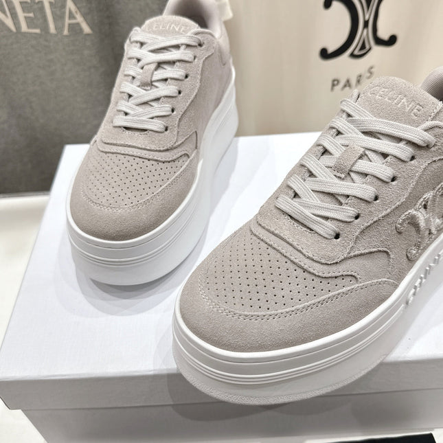 BLOCK SNEAKERS WITH EMBROIDERED TRIOMPHE IN MALIBU BEIGE SUEDE