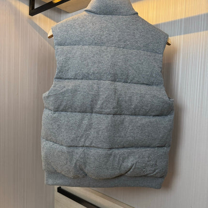 MONCLER 25S DOWN VEST IN GRAY 065