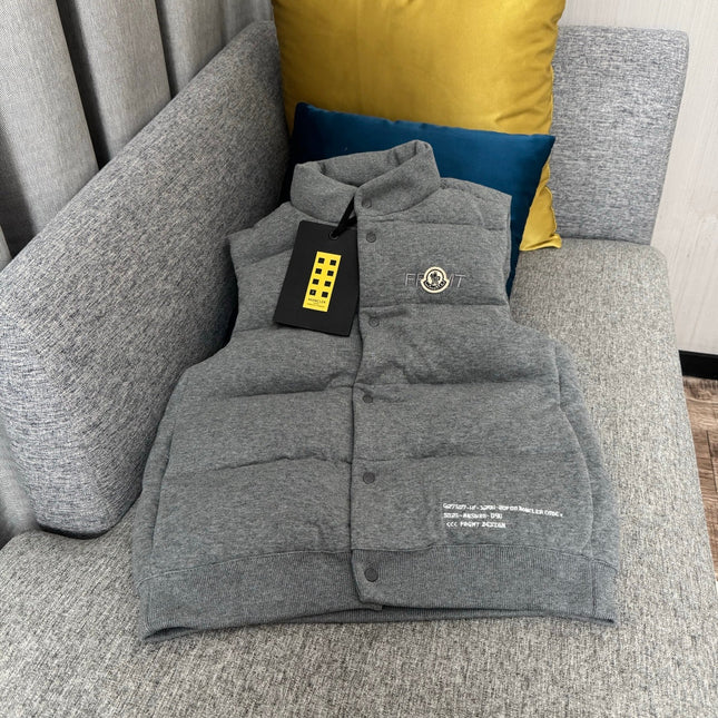 MONCLER 25S DOWN VEST IN GRAY 065