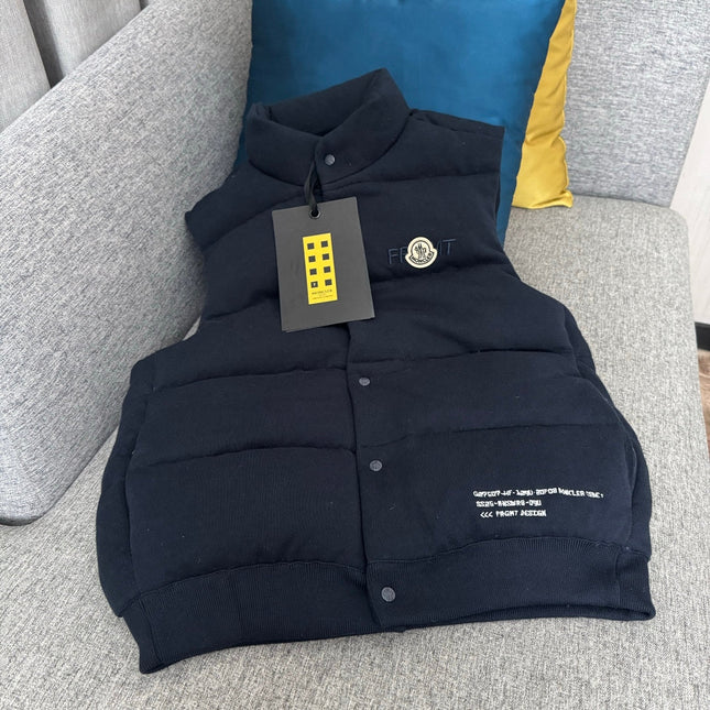 MONCLER 25S DOWN VEST IN BLACK 066