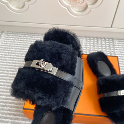 HM 25S GIULIA SANDAL IN BLACK SHEARLING WITH SILVER HARDWARE