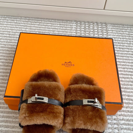 HM 25S GIULIA SANDAL IN BROWN SHEARLING WITH SILVER HARDWARE